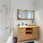 2 Bedroom In Hébergement de vacances