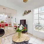 2 Bedroom In Hébergement de vacances Royan
