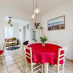 Hébergement de vacances 2 Bedroom In *