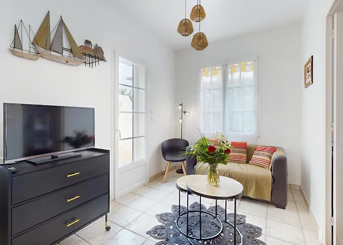 2 Bedroom Gorgeous In Ferienhaus