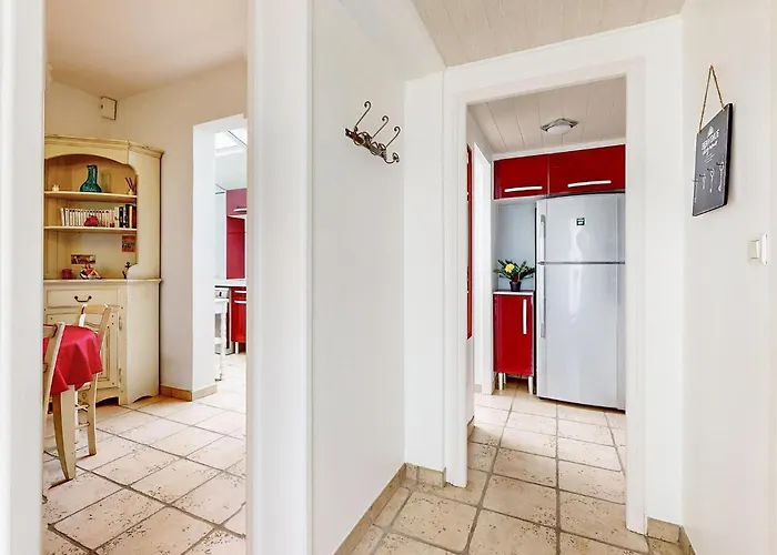 2 Bedroom Gorgeous In Ferienhaus Royan