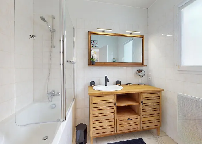 2 Bedroom Gorgeous In Дом отдыха