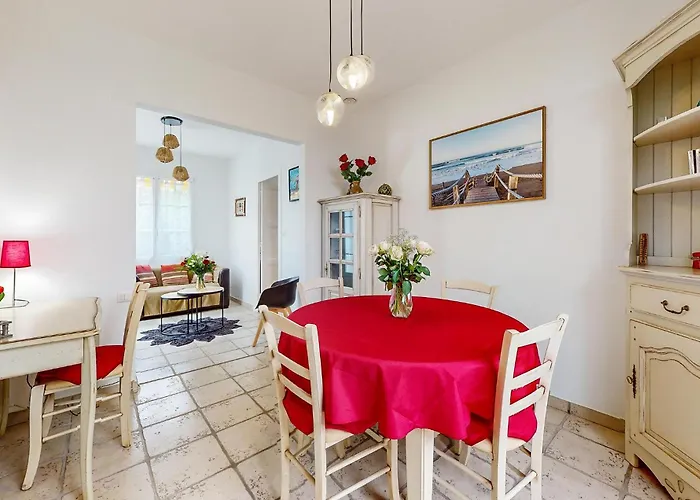 Дом отдыха 2 Bedroom Gorgeous In *